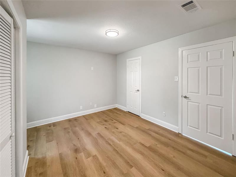 100 W Pleasantview Drive, Hurst TX 76054 - Photo 4