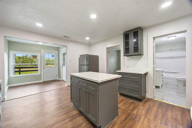 4305 Templeton Street, Greenville TX 75401 - Photo 7