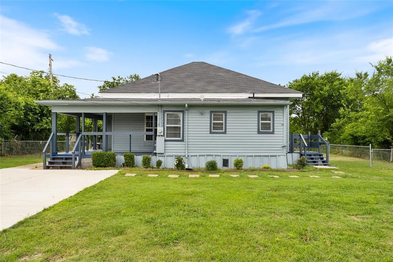 4305 Templeton Street, Greenville TX 75401