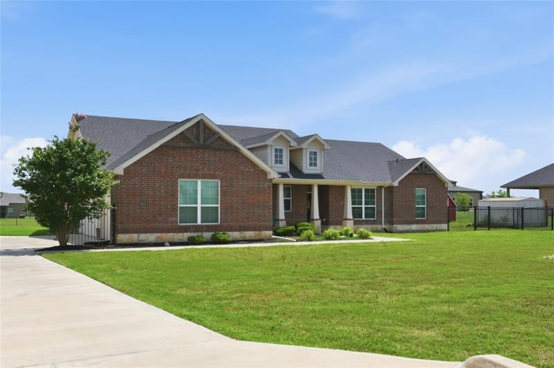 6343 Rustic Edge Street, Godley TX 76044 - Photo 2