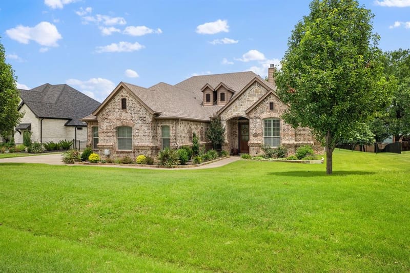 12540 Indian Creek Drive, Fort Worth TX 76179 - Photo 4