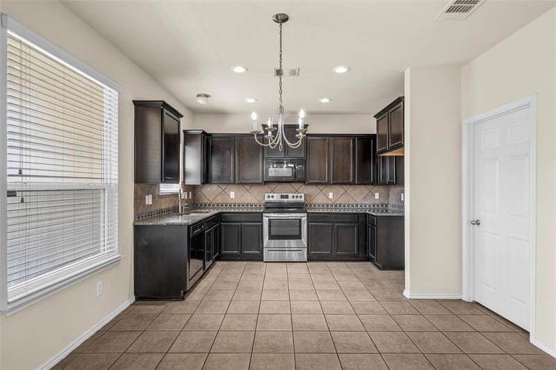6540 Sendero Lane, Waco TX 76712 - Photo 6