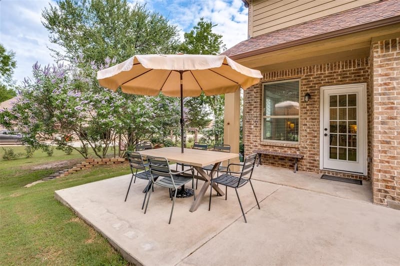 107 Meadow View Drive, McKinney TX 75071 - Photo 2
