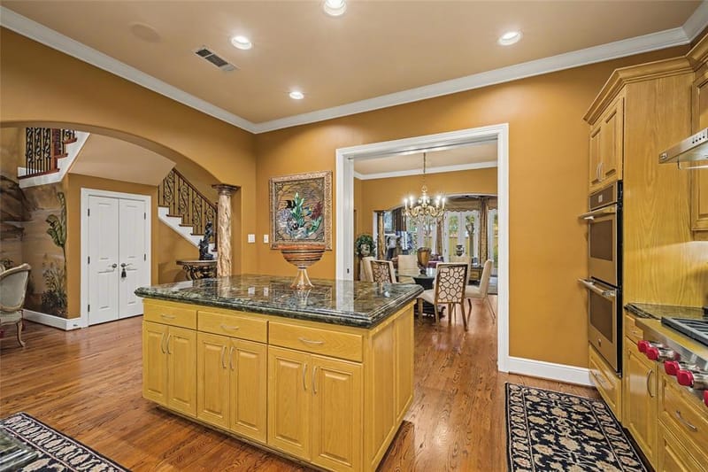 2713 Calder Court, Fort Worth TX 76107 - Photo 15