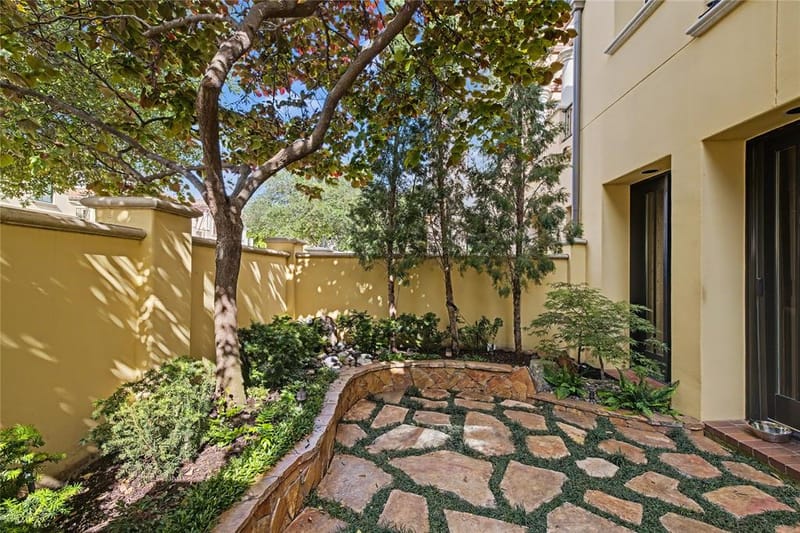 2713 Calder Court, Fort Worth TX 76107 - Photo 31