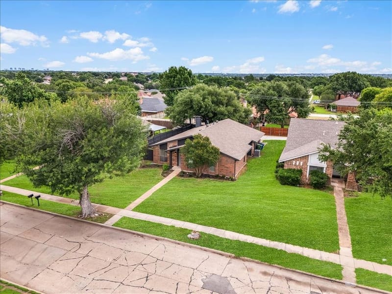 3120 Mayfair Drive, Carrollton TX 75007 - Photo 6