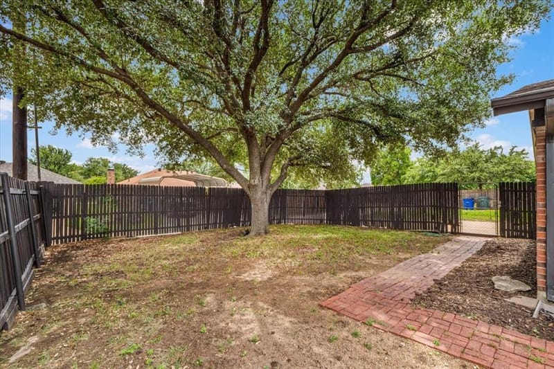 3120 Mayfair Drive, Carrollton TX 75007 - Photo 35