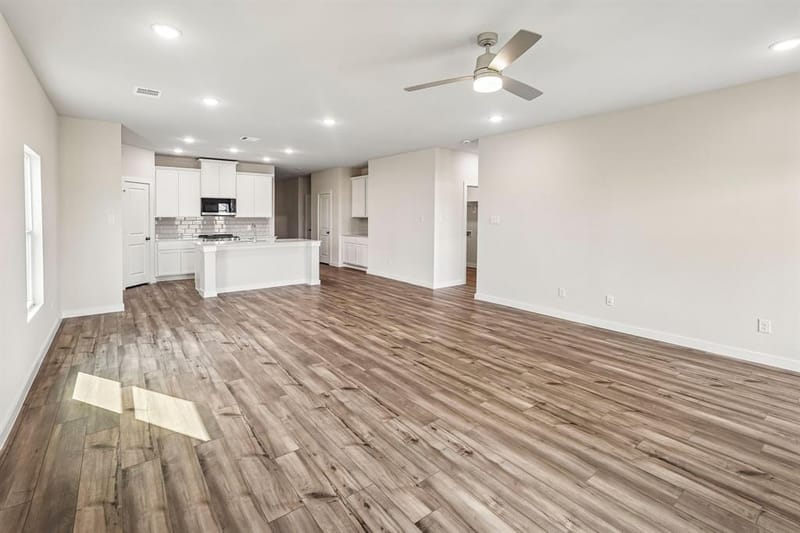 356 Declan Street, Springtown TX 76082 - Photo 7