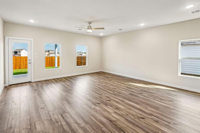 356 Declan Street, Springtown TX 76082 - Photo 9