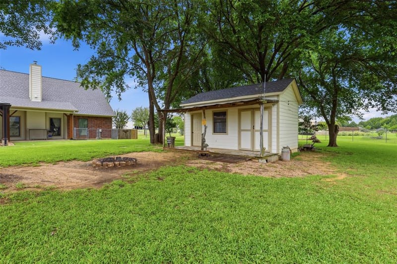 2421 Pecan Springs Road, Cleburne TX 76031 - Photo 30