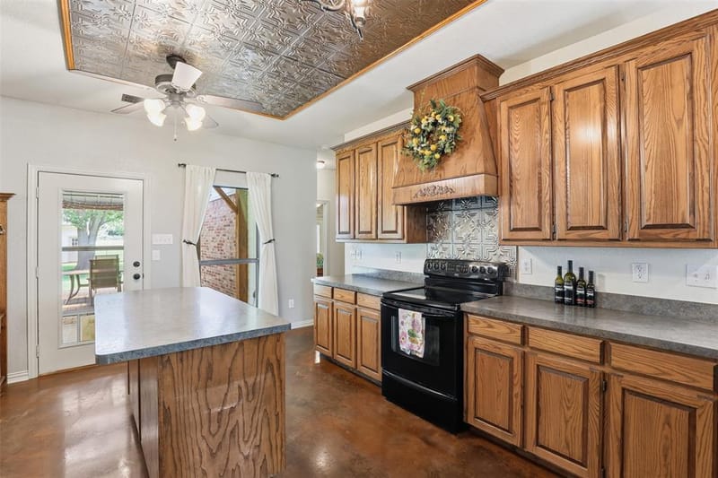 2421 Pecan Springs Road, Cleburne TX 76031 - Photo 14