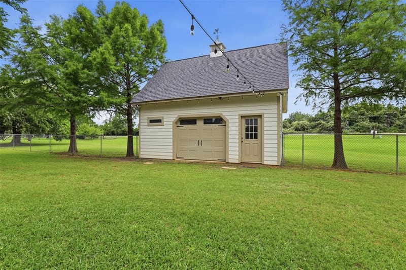2421 Pecan Springs Road, Cleburne TX 76031 - Photo 31