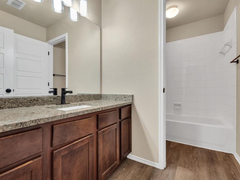 2917 Mayfair Lane, Lancaster TX 75134 - Photo 30