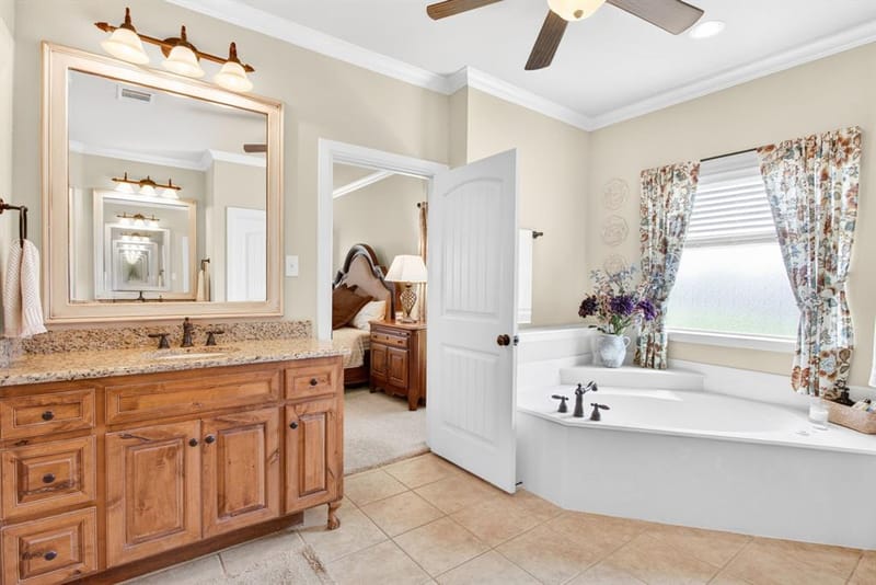 7233 Granville Drive, Mansfield TX 76063 - Photo 34