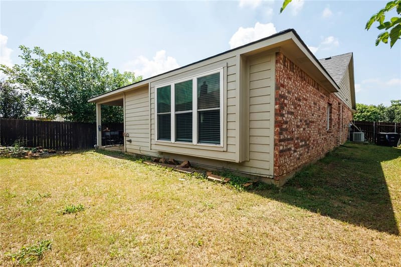 10844 Hawks Landing Road, Fort Worth TX 76052 - Photo 18