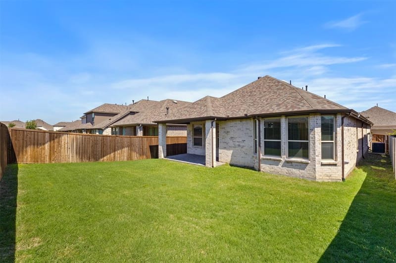 1916 Pelham Drive, Aubrey TX 76227 - Photo 32