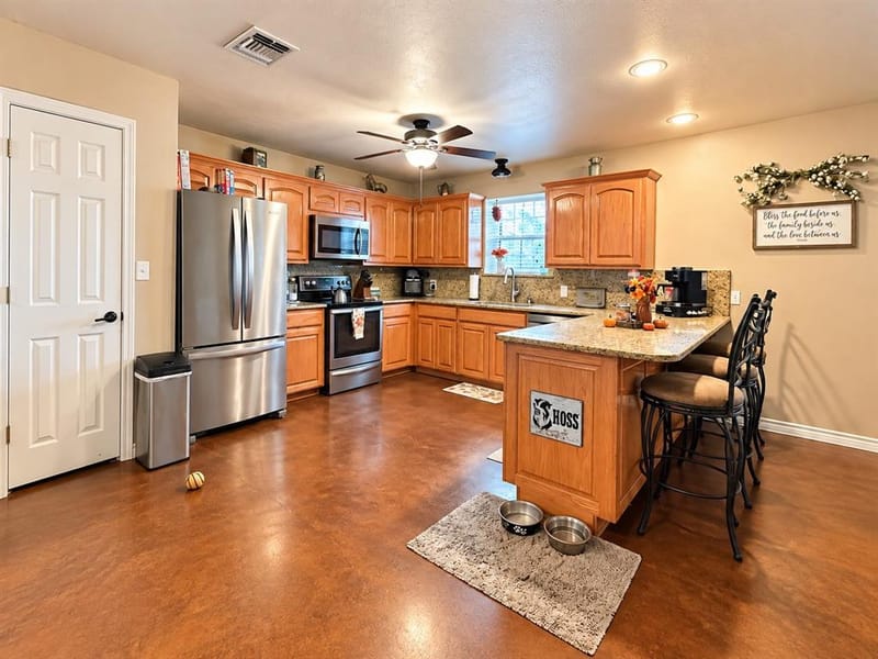 835 Wood Hollow Drive, Weatherford TX 76087 - Photo 12