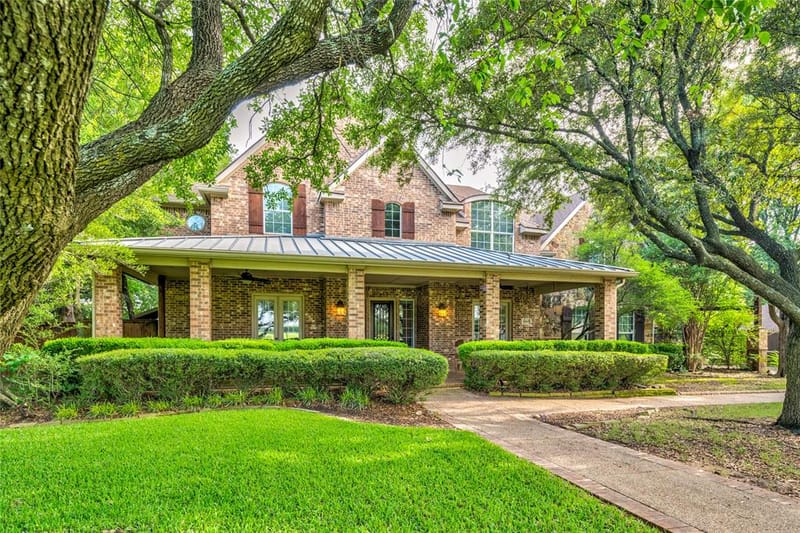 3905 Rothschild Drive, Flower Mound TX 75022 - Photo 2