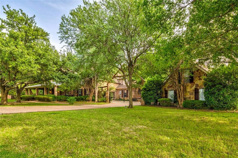 3905 Rothschild Drive, Flower Mound TX 75022 - Photo 3