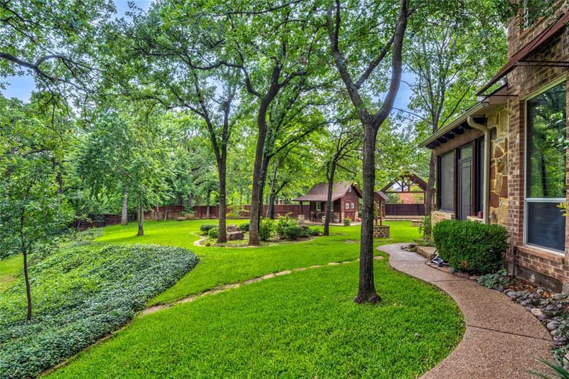3905 Rothschild Drive, Flower Mound TX 75022 - Photo 10