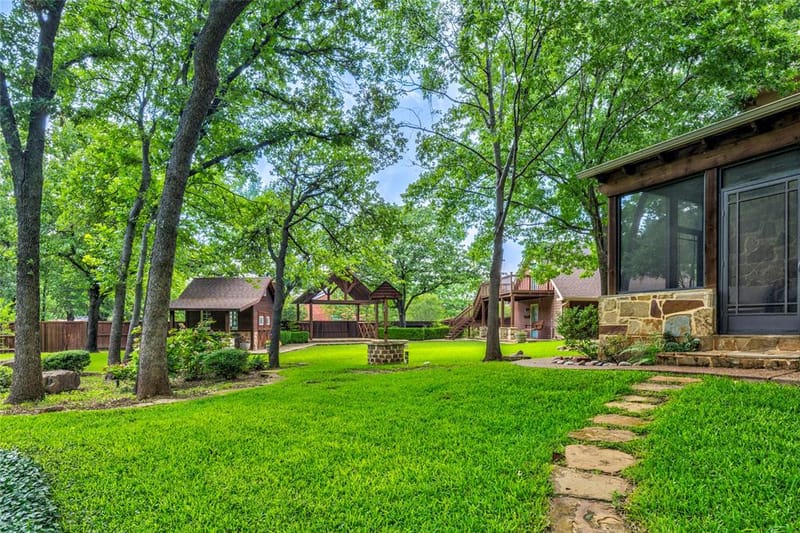3905 Rothschild Drive, Flower Mound TX 75022 - Photo 11
