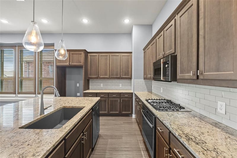 4034 Lagoon Place, Royse City TX 75189 - Photo 6