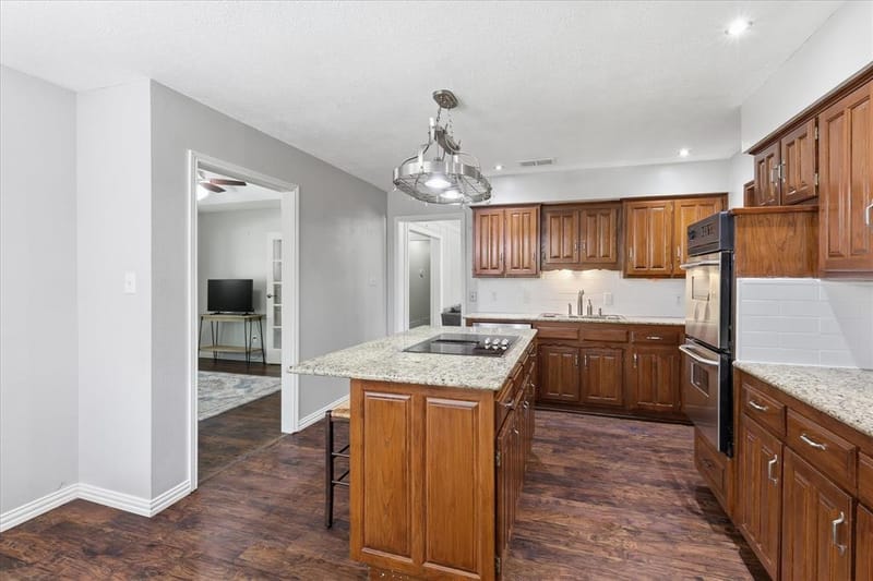2008 Iron Horse Court, Arlington TX 76017 - Photo 11