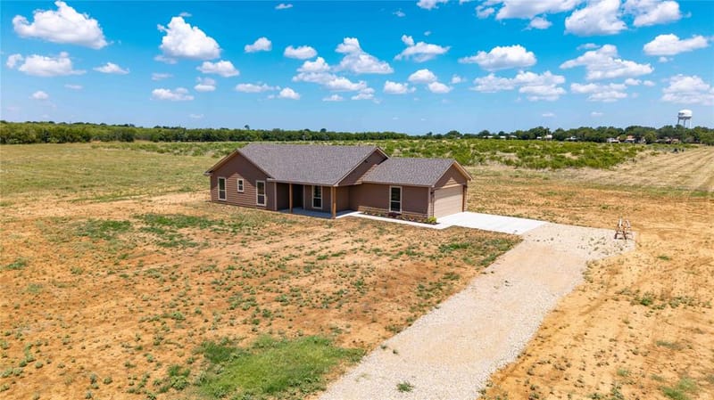 507 Crusher Road, Jacksboro TX 76458 - Photo 2