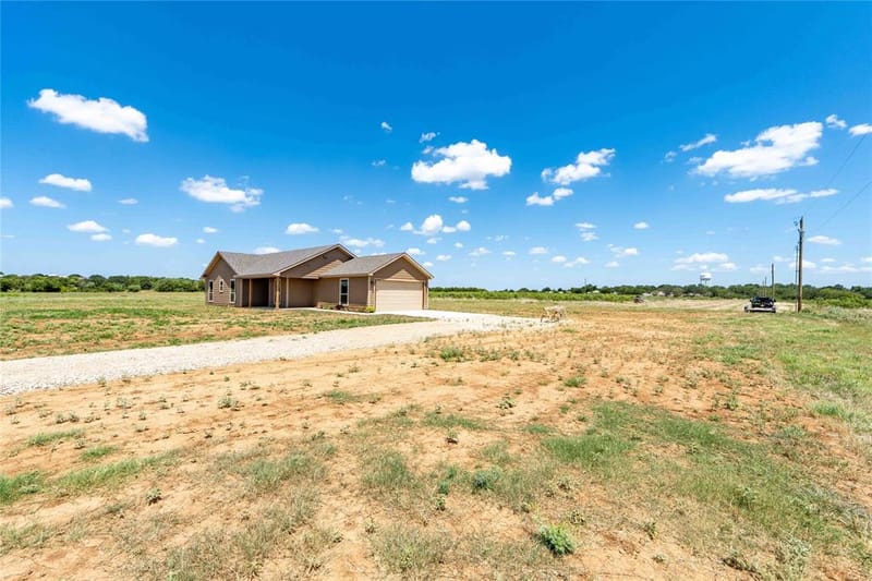 507 Crusher Road, Jacksboro TX 76458 - Photo 10