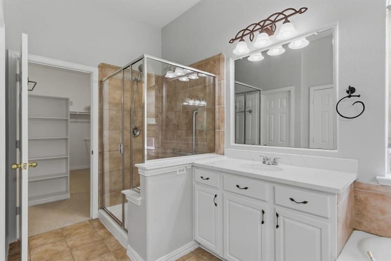 1117 Apache Lake Drive, Carrollton TX 75010 - Photo 22