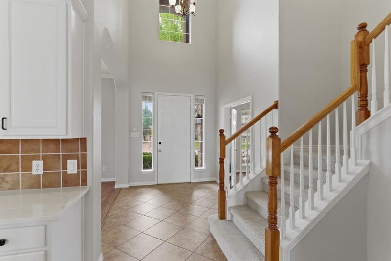 1117 Apache Lake Drive, Carrollton TX 75010 - Photo 3