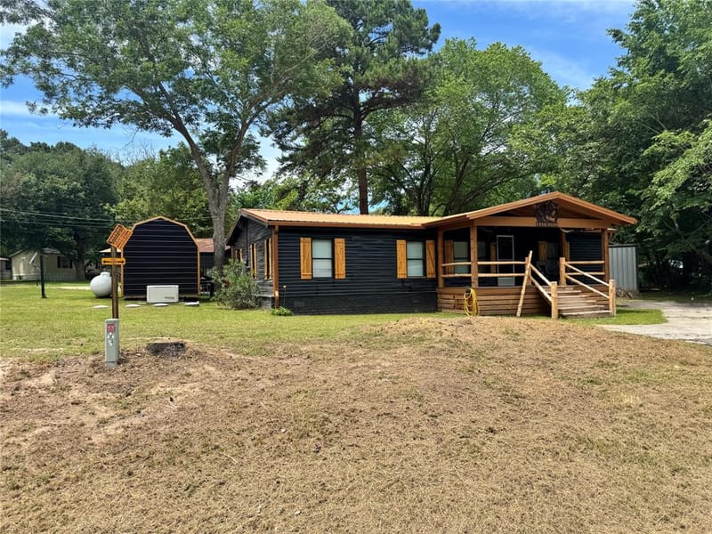20414 Hillside Drive, Chandler TX 75758