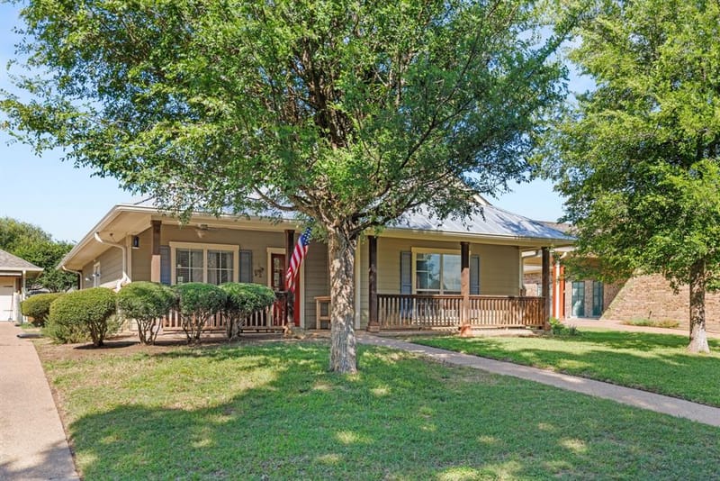 10609 Aquilla Trail, Waco TX 76708 - Photo 3
