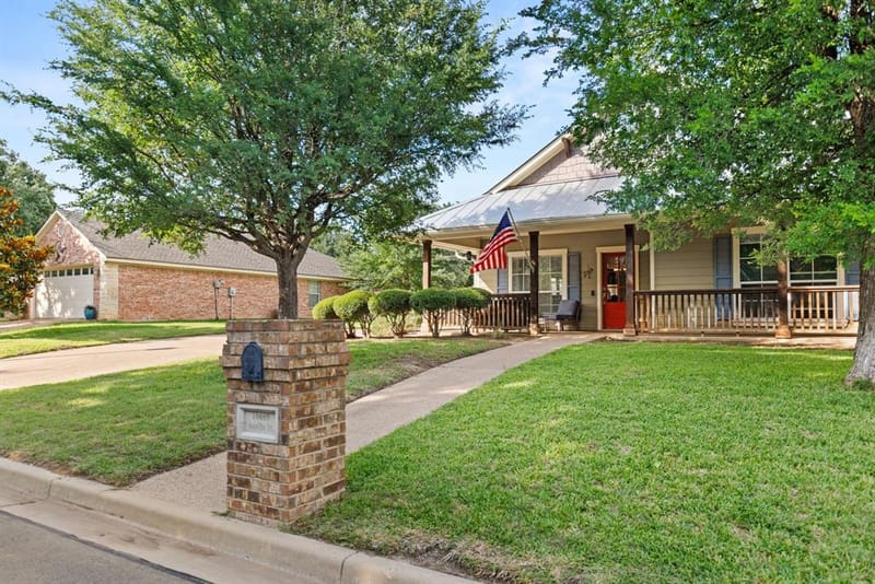 10609 Aquilla Trail, Waco TX 76708 - Photo 4