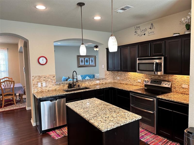 10809 Aurora Drive, Waco TX 76708 - Photo 8