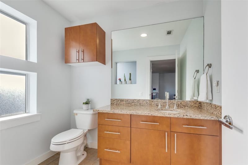4605 Lester Drive, Dallas TX 75219 - Photo 24