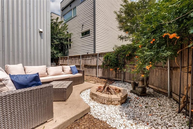 4605 Lester Drive, Dallas TX 75219 - Photo 39