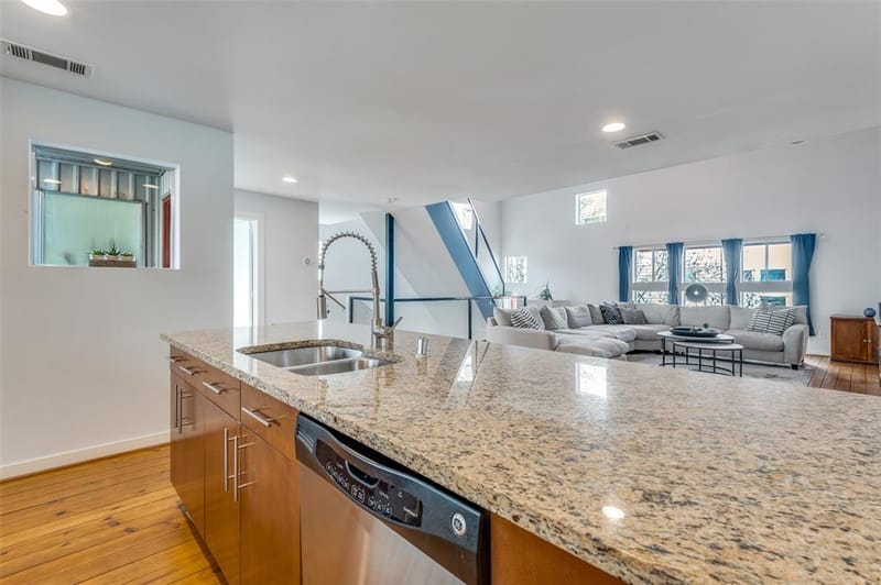 4605 Lester Drive, Dallas TX 75219 - Photo 21