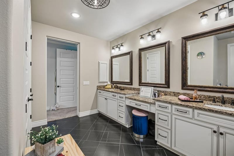 8412 Cocobolo Drive, Denton TX 76207 - Photo 17