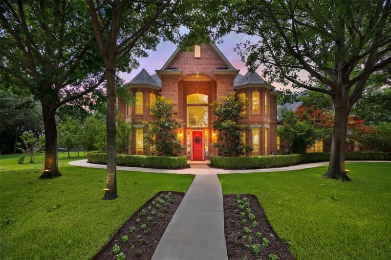8 Park Place, Mansfield TX 76063 - Photo 2