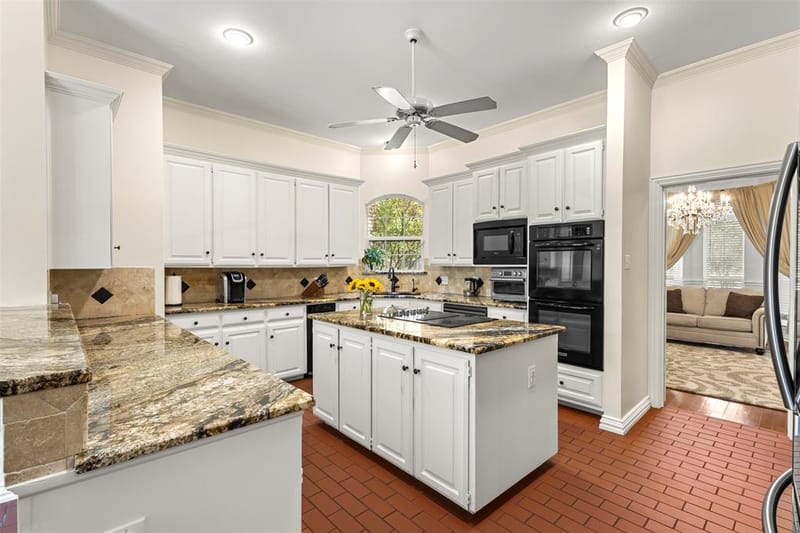 8 Park Place, Mansfield TX 76063 - Photo 15