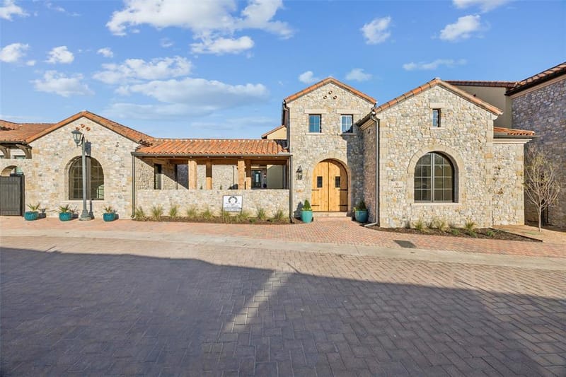 16 Catalonia Drive, Westlake TX 76262 - Photo 35