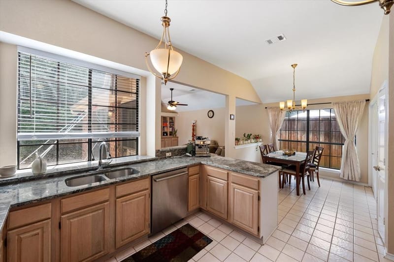 4137 Mapleridge Drive, Grapevine TX 76051 - Photo 15