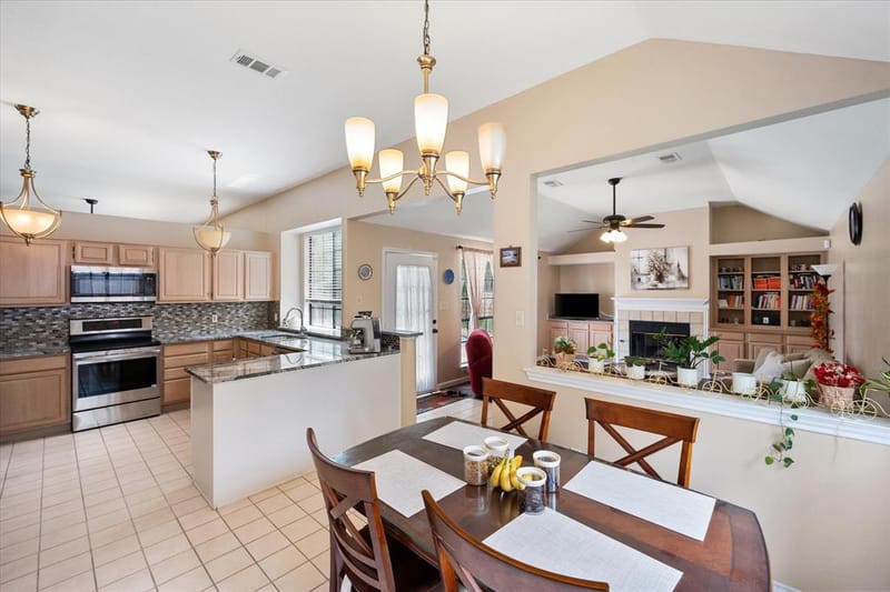 4137 Mapleridge Drive, Grapevine TX 76051 - Photo 11