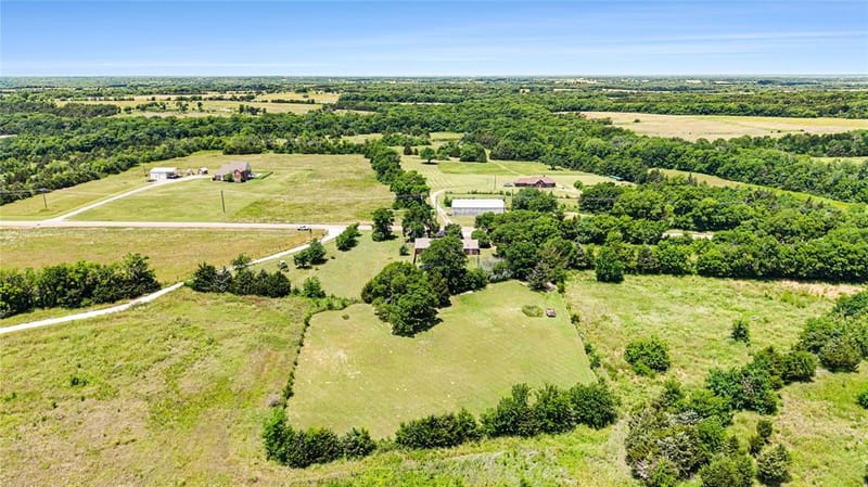 2382 N FM 1743 Road, Windom TX 75492 - Photo 6
