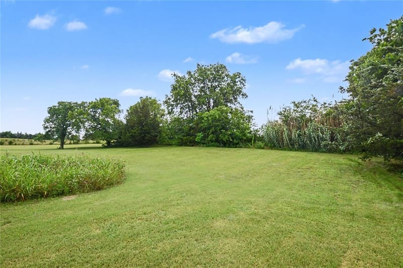 2382 N FM 1743 Road, Windom TX 75492 - Photo 36