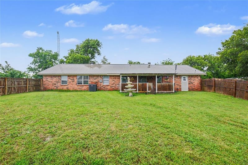 2382 N FM 1743 Road, Windom TX 75492 - Photo 34