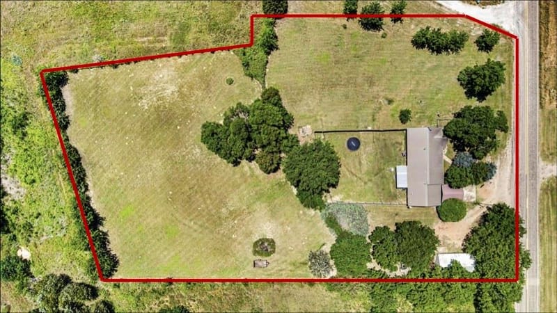 2382 N FM 1743 Road, Windom TX 75492 - Photo 4