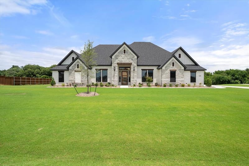 6610 Waggoner Way, Midlothian TX 76065 - Photo 2