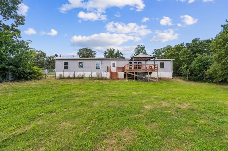 139 Cedar Drive, Azle TX 76020 - Photo 28